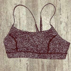 Lululemon sports bra size 6